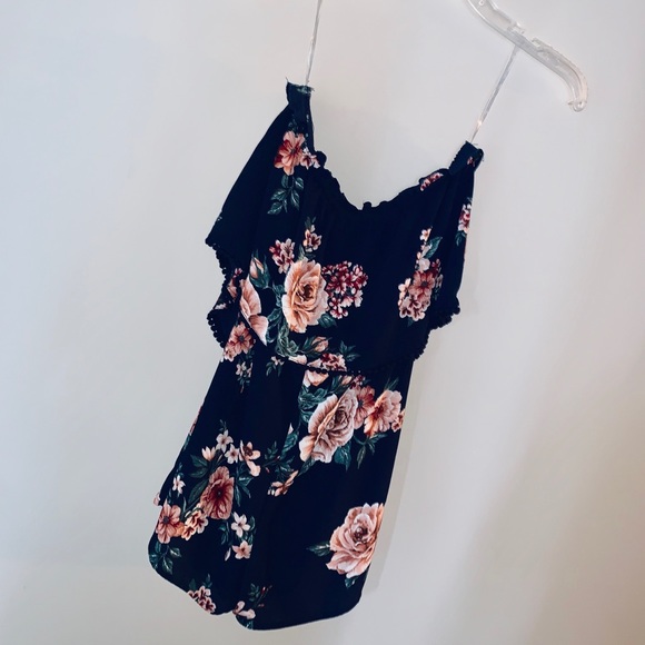 Daytrip Pants - NWOT Daytrip Romper